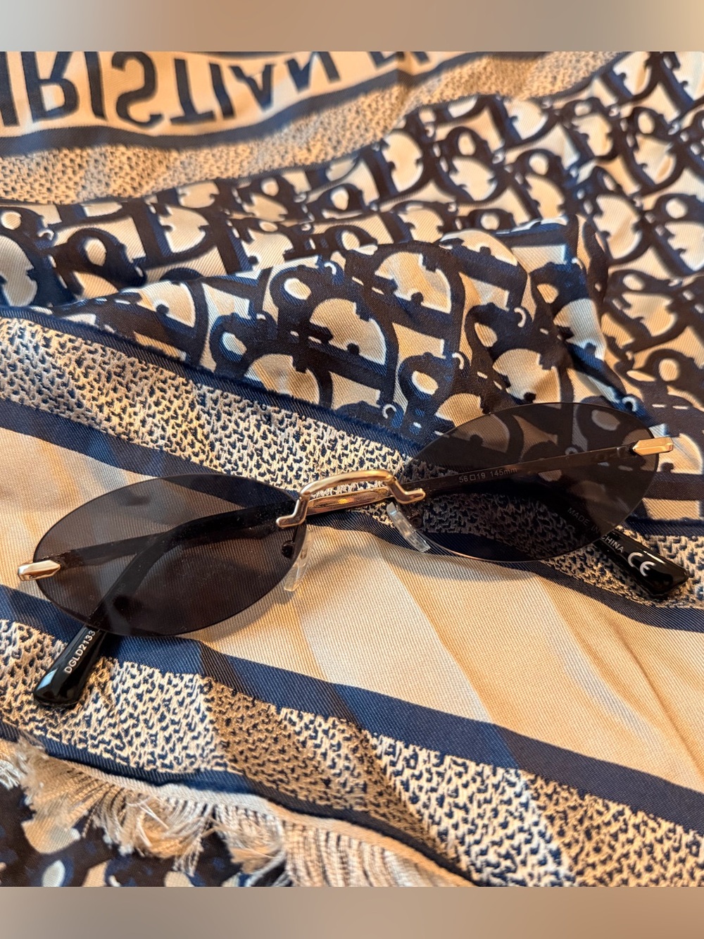 Black Rimless Oval Sunglasses - Women Accessories